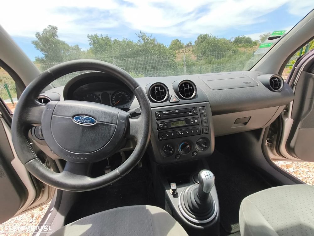 Ford Fiesta - 5
