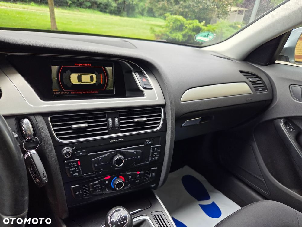 Audi A4 Limousine 1.8 TFSI Attraction - 31