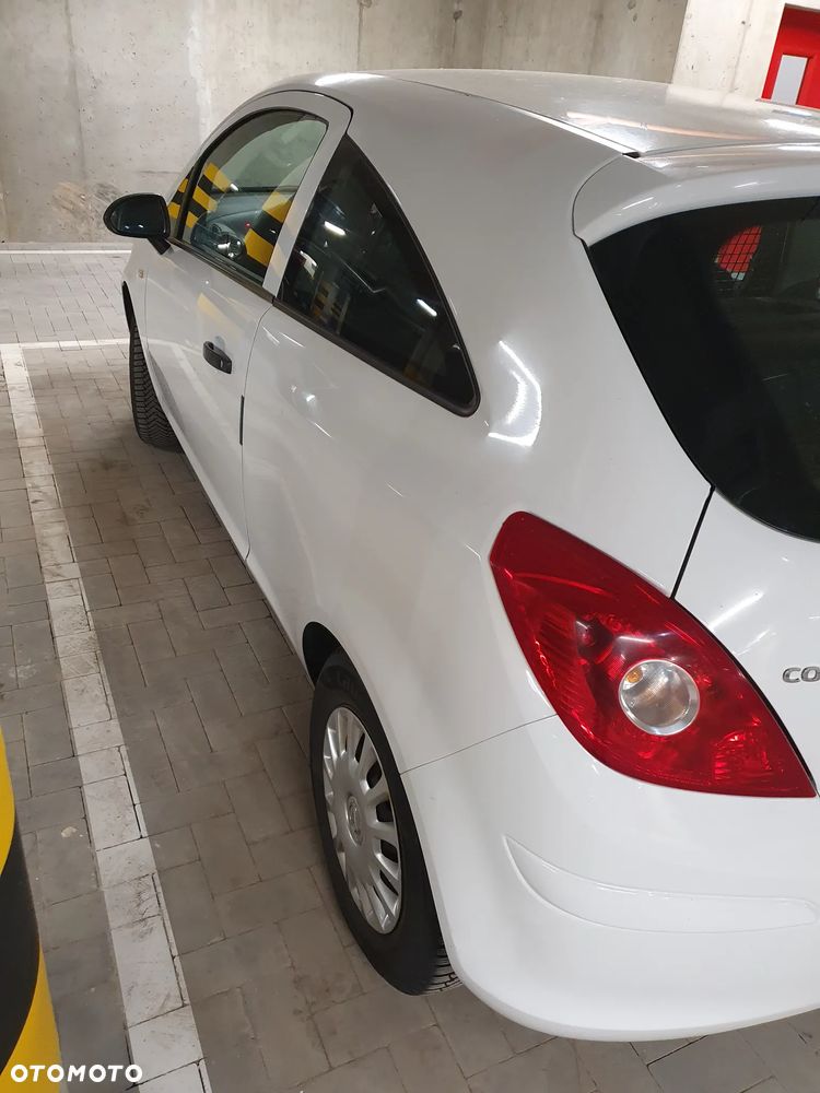 Opel Corsa 1.2 16V Enjoy - 6