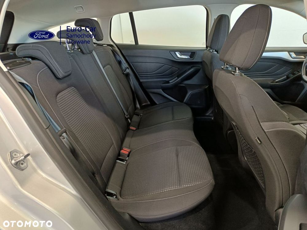 Ford Focus 2.0 EcoBlue STart-Stopp-System TITANIUM - 29