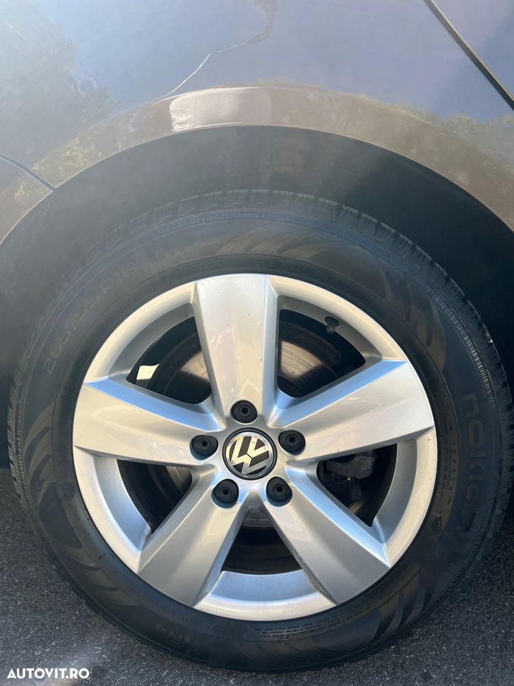 Volkswagen Golf - 5
