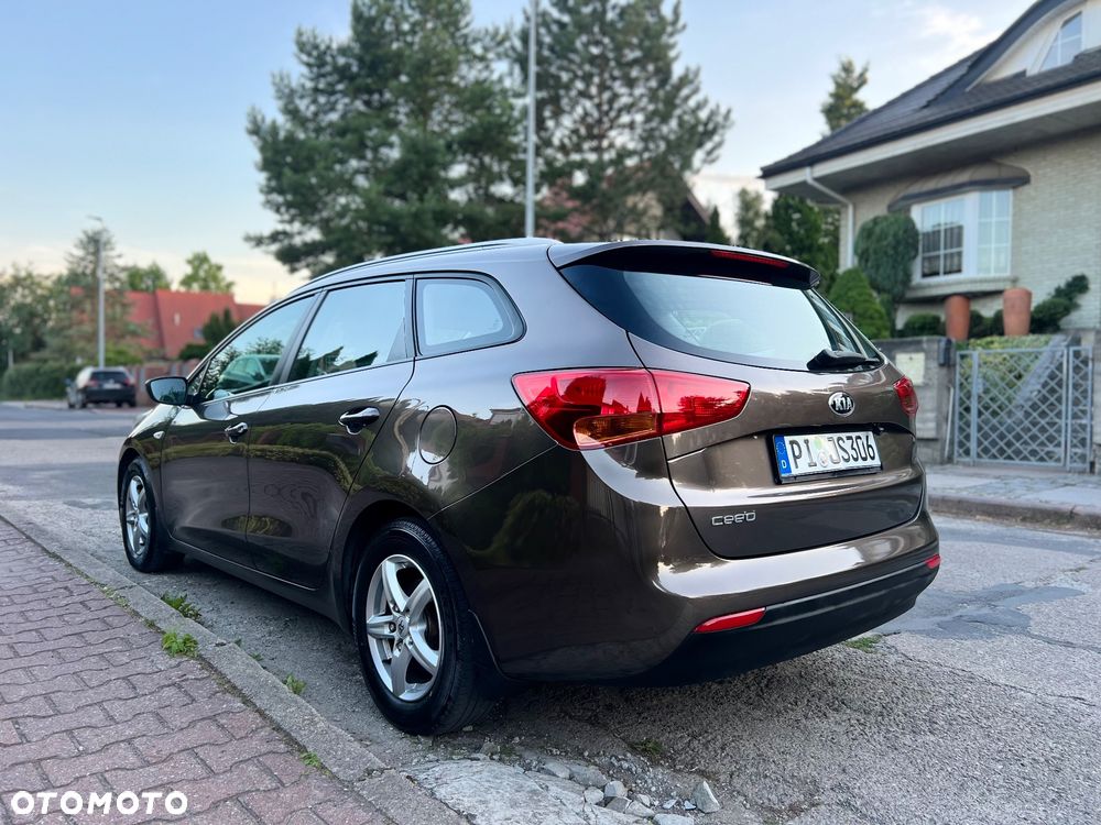 Kia Ceed 1.6 GDI Spirit - 14