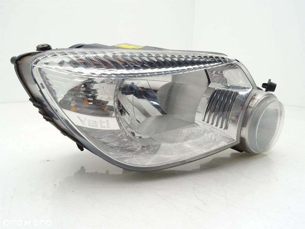 Reflektor lampa prawy przód prawa przednia uk 5l2941018a skoda yeti i 5l - 3