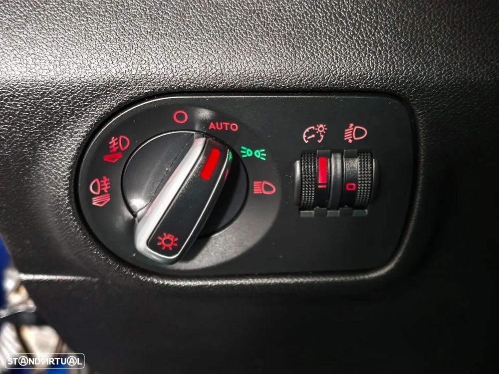 Audi A1 Sportback 1.4 TDI S-line - 11