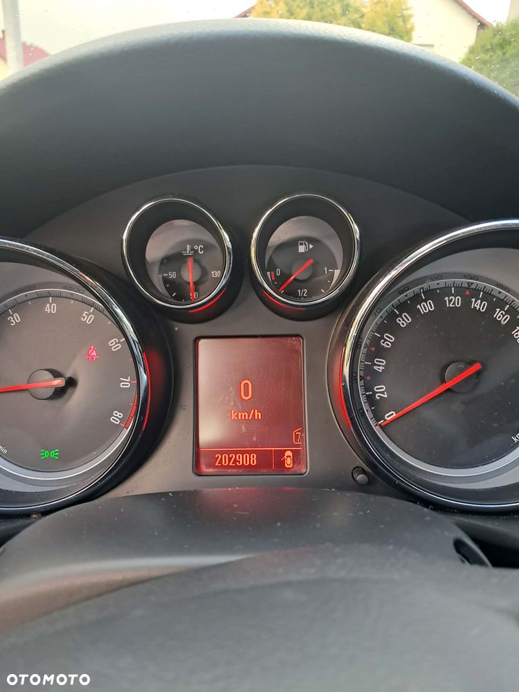 Opel Insignia 1.6 - 6