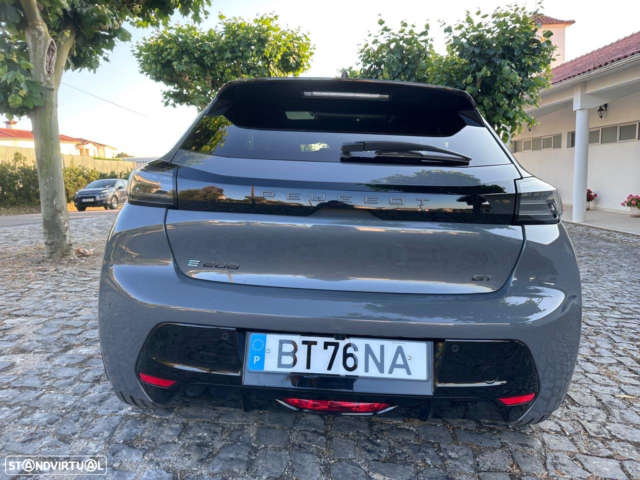 Peugeot e-208 51 kWh GT - 9