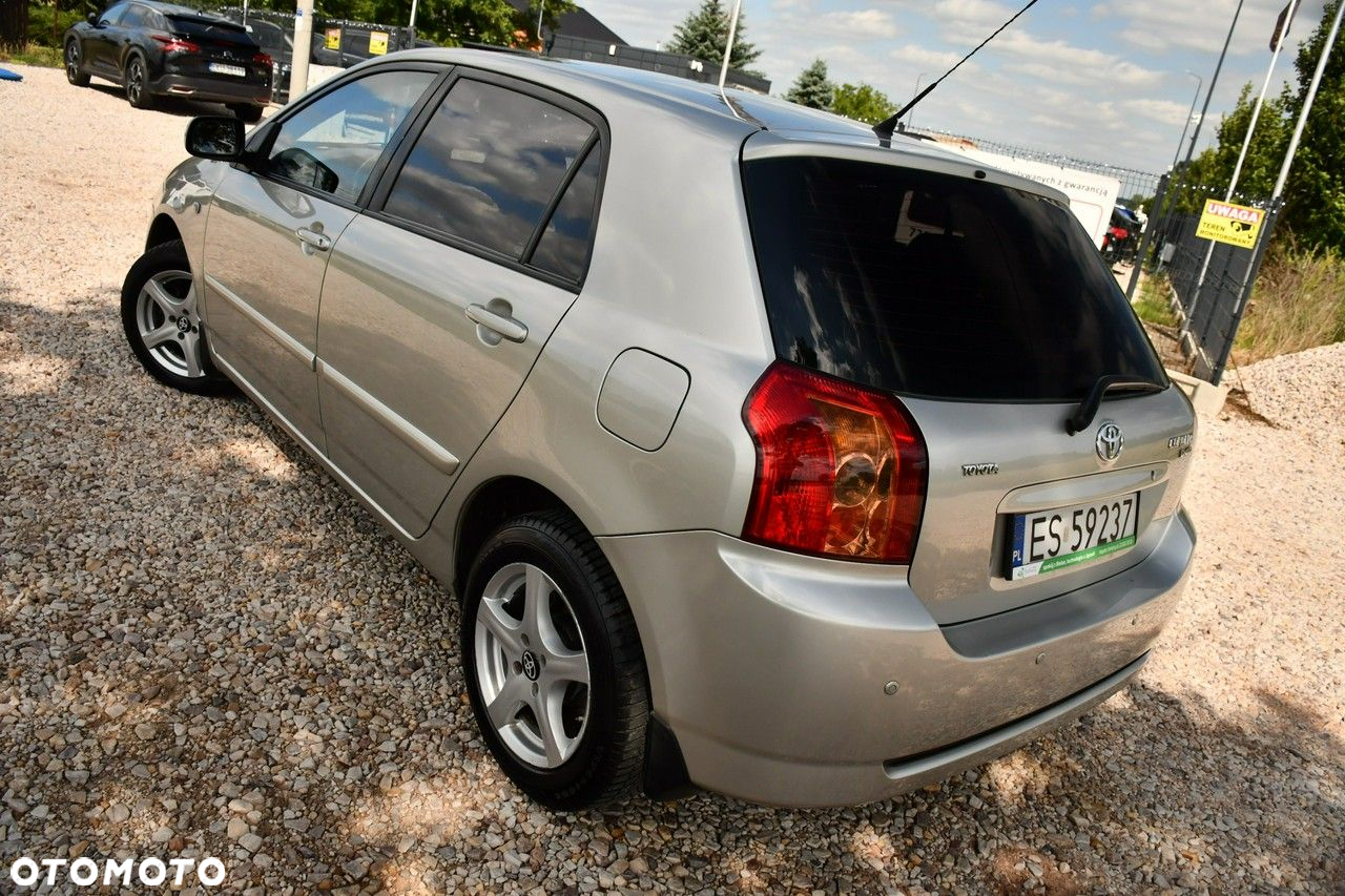 Toyota Corolla - 21
