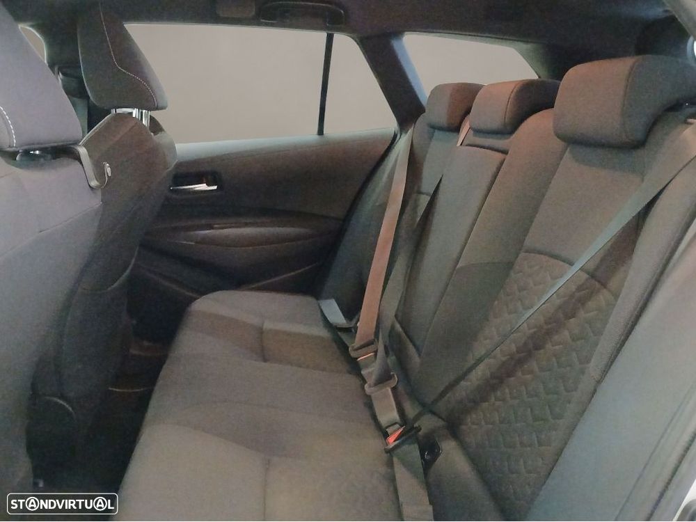 Toyota Corolla Touring Sports - 14