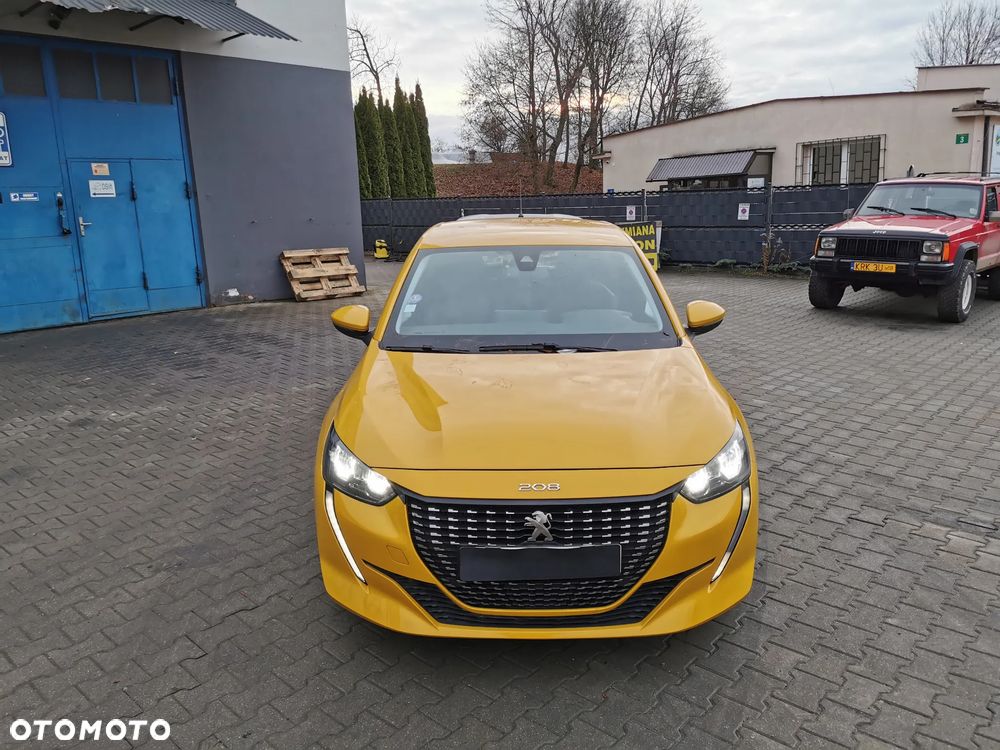 Peugeot 208 PureTech 100 EAT8 Allure - 19