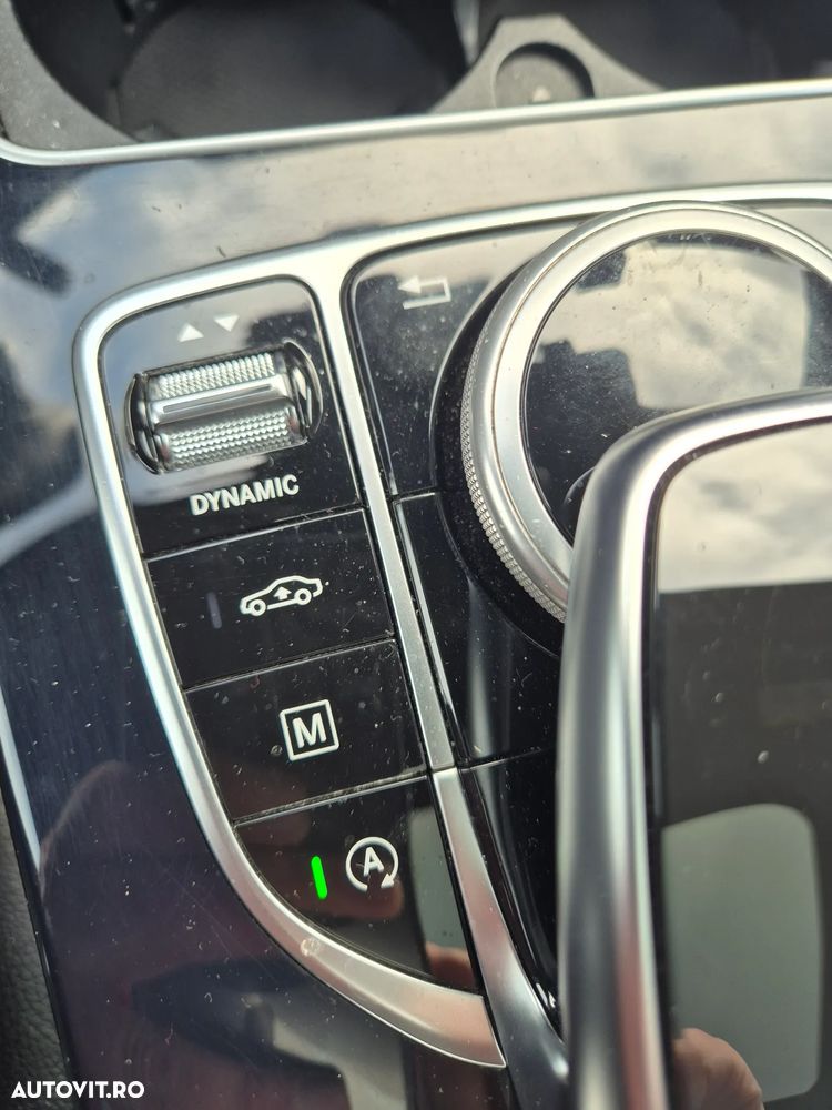 Mercedes-Benz GLC 250 d 4MATIC 9G-TRONIC AMG Line - 27