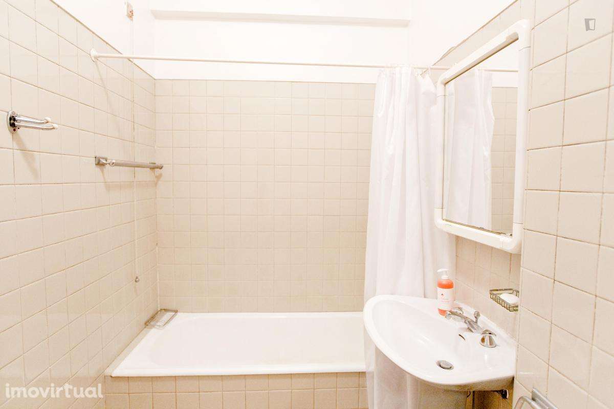 Quarto - localizado em Alvalade Lisbon - Grande imagem: 4/35