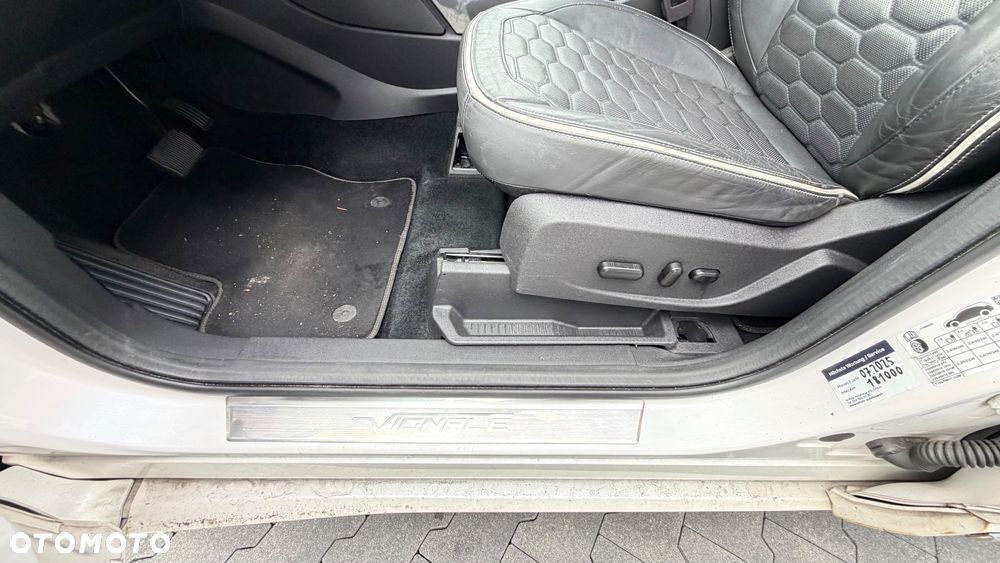 Ford Kuga 2.0 TDCi 4x4 Vignale - 18