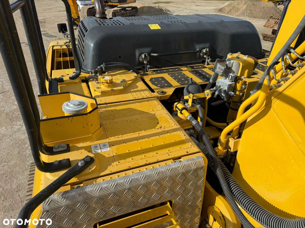 Komatsu Komatsu PC 240 LC-10 - 17