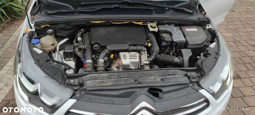 Citroën C4 1.2 e-THP Selection - 10