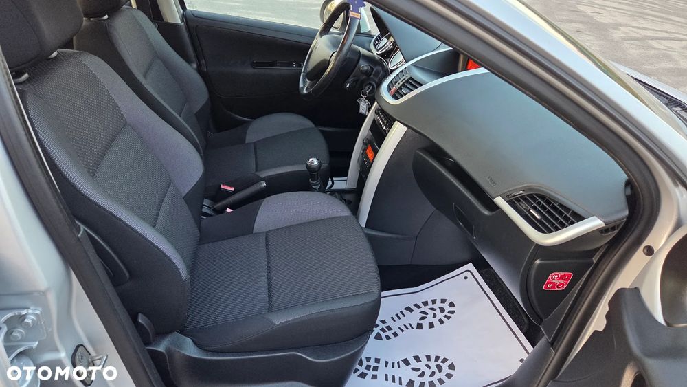 Peugeot 207 95 VTi Urban Style - 20