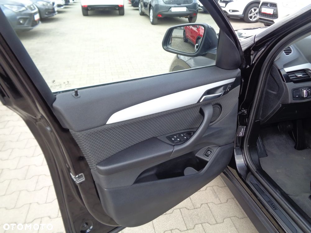 BMW X1 sDrive18d Sport Line - 8