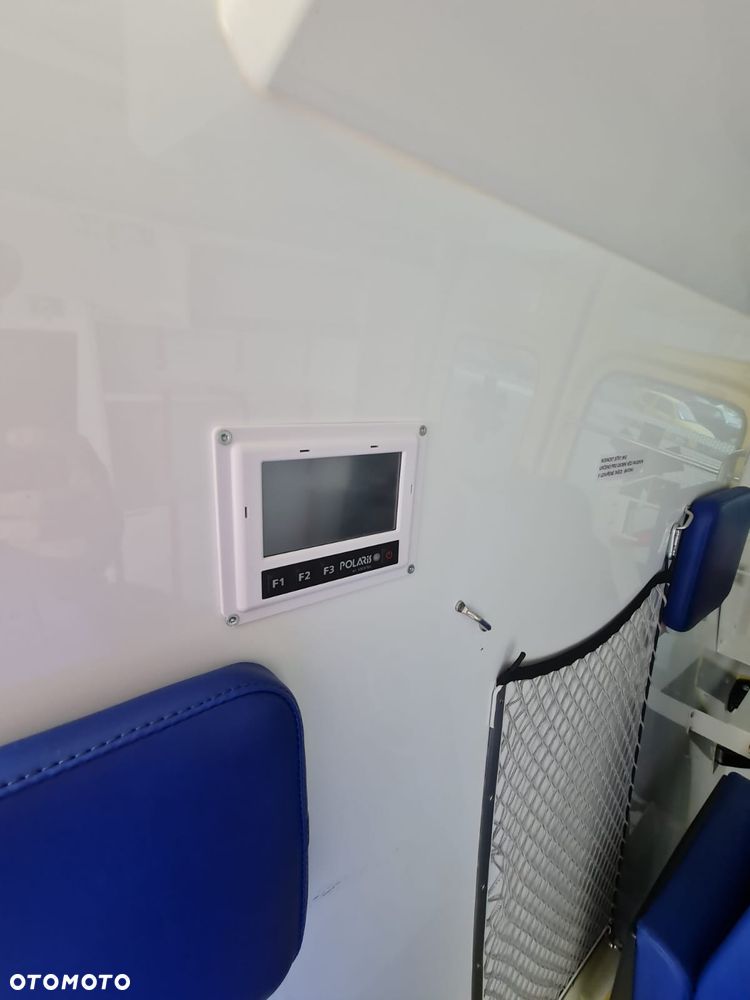 Mercedes-Benz Sprinter Ambulans Kamper Furgon W907 319 CDI 3.0 V6 190 KM - 9