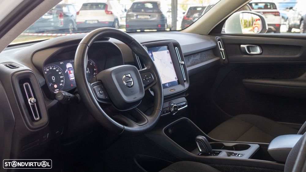 Volvo XC 40 2.0 D3 Geartronic - 4