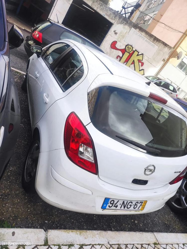 Opel Corsa 1.3 CDTi Enjoy - 3