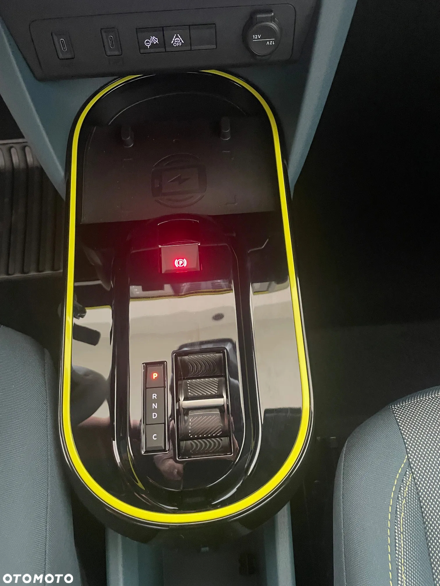 Fiat Grande Panda 1.2 mHEV La Prima eDCT - 7