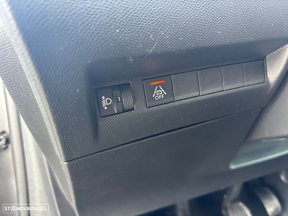 Peugeot 208 1.5 BlueHDi Active - 17