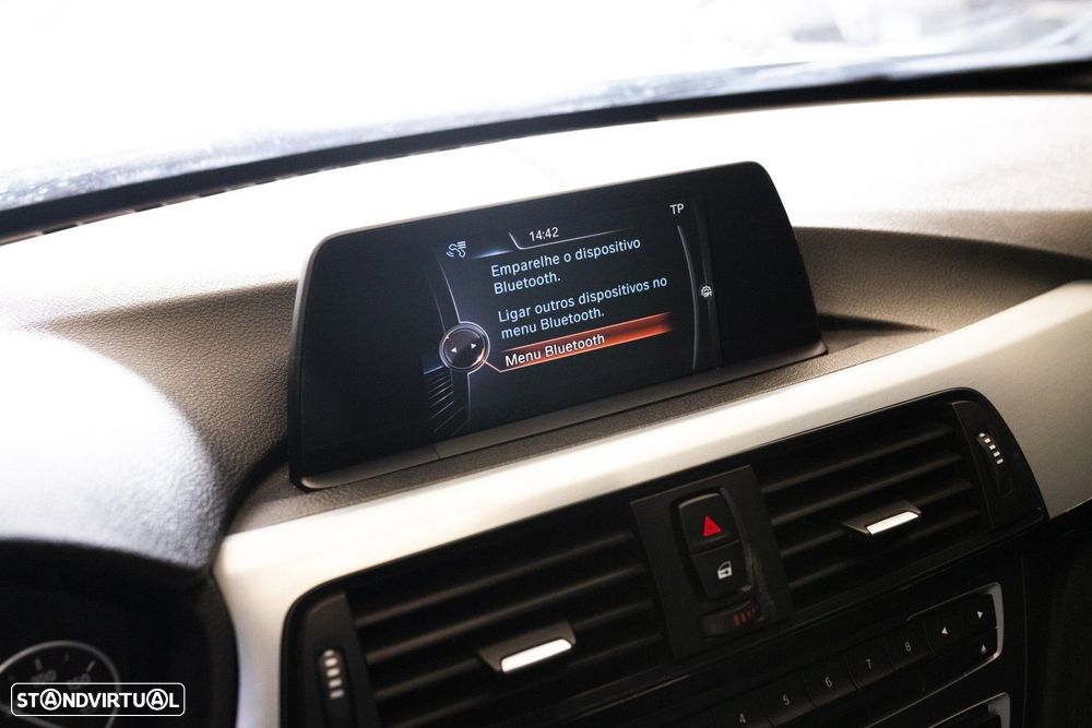 BMW 320 d Auto Pack M - 24