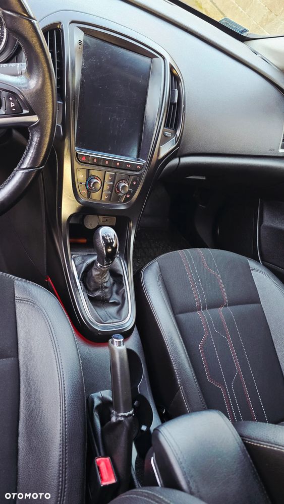 Opel Astra 1.4 T Edition 150 - 17