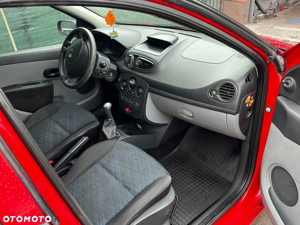 Renault Clio 1.2 16V Expression - 8