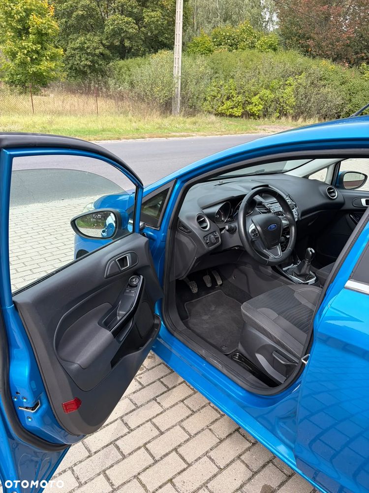 Ford Fiesta - 12