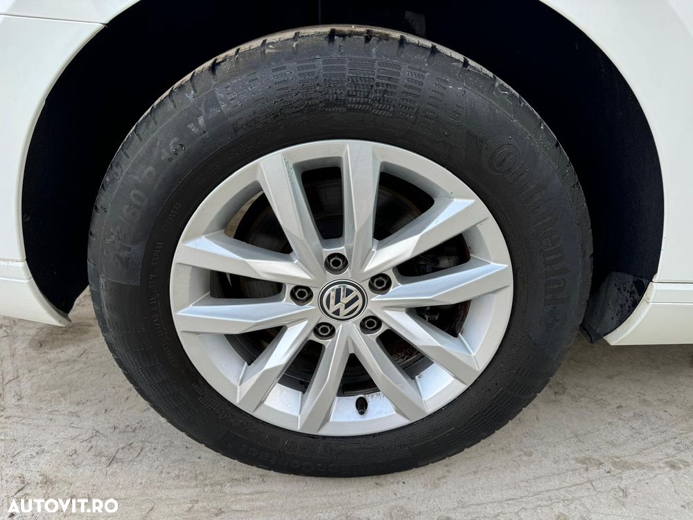 Volkswagen Passat 2.0 TDI (BlueMotion Technology) Comfortline - 37