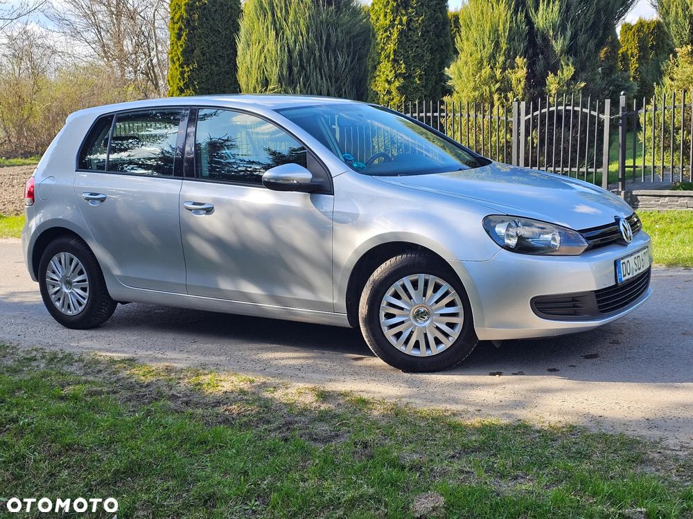 Volkswagen Golf - 25