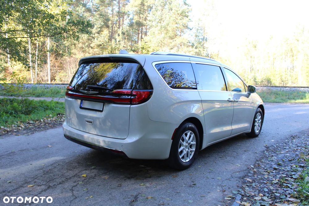 Chrysler Pacifica - 9