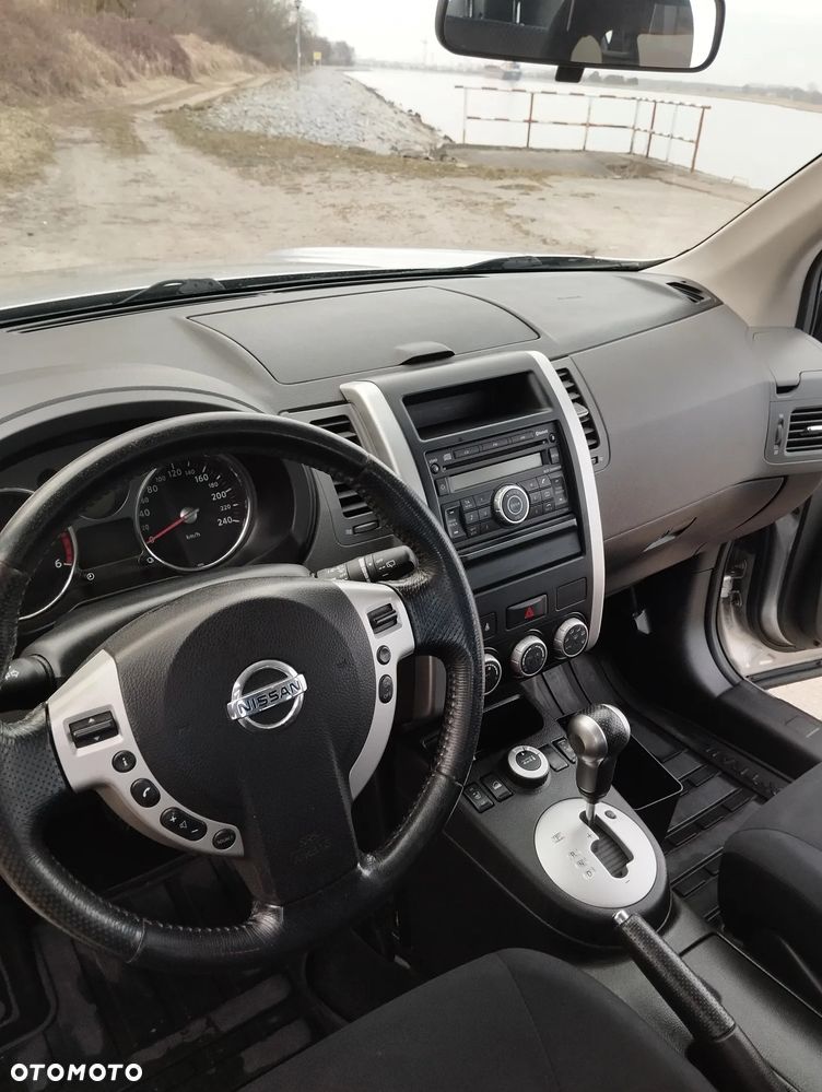 Nissan X-Trail 2.0 dCi 4x4 DPF Automatik SE - 20