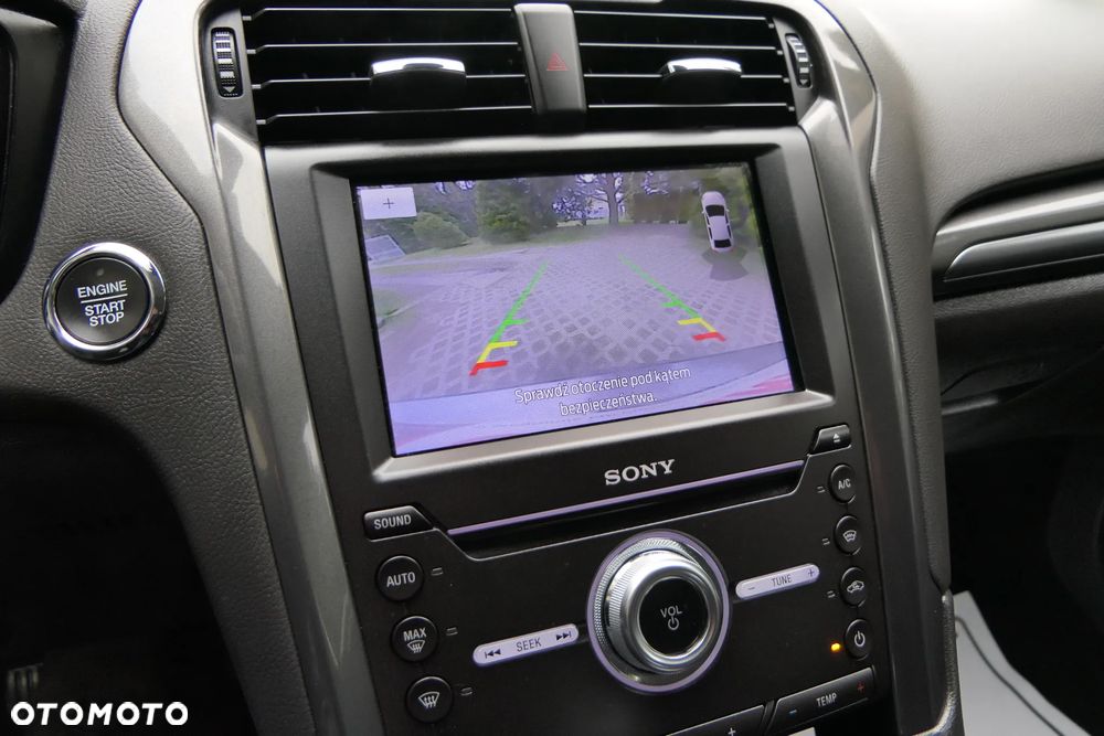 Ford Mondeo 2.0 Hybrid Trend - 25