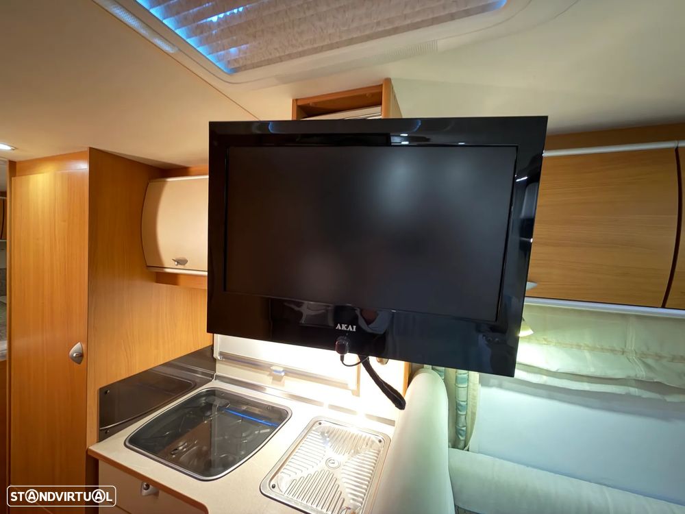 Burstner Viseo I694 2.3JTD - 23