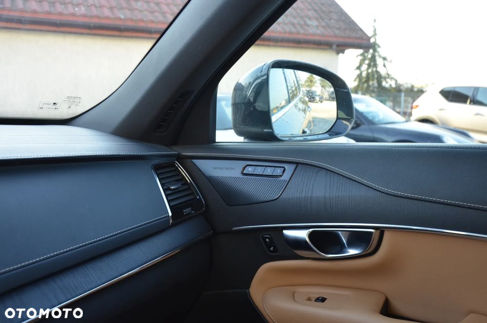 Volvo XC 90 T8 AWD Twin Engine Geartronic Inscription - 26