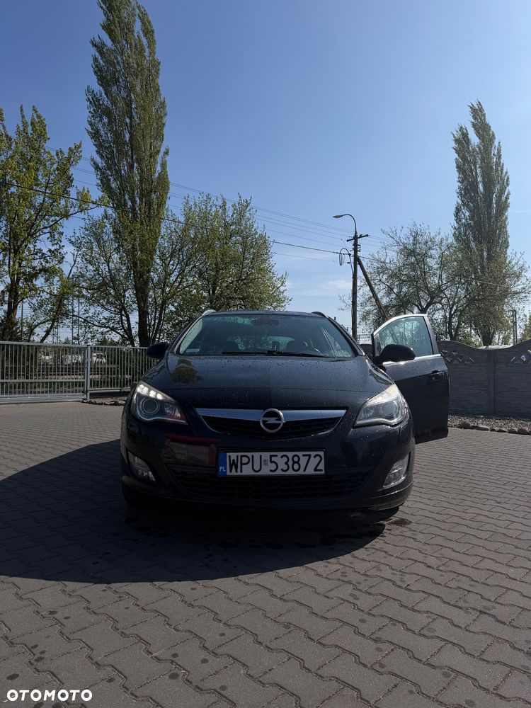 Opel Astra 2.0 CDTI Cosmo - 4