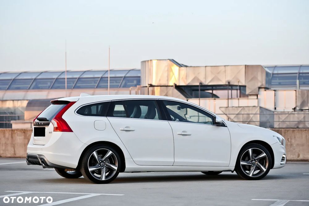 Volvo V60 D3 Geartronic RDesign - 18