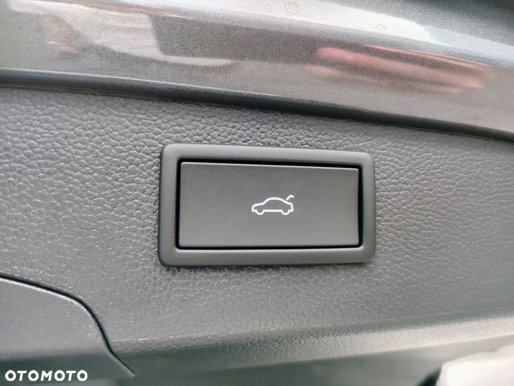 Volkswagen Passat - 11