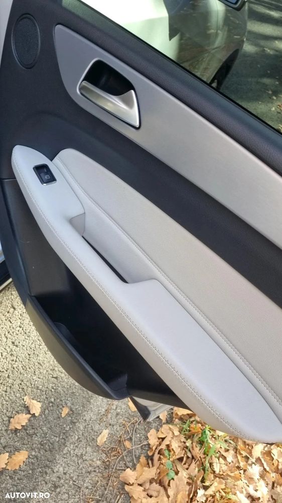 Mercedes-Benz GLE - 11