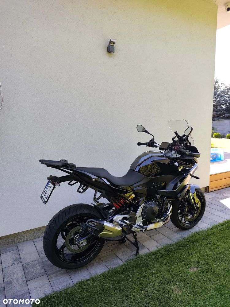 BMW XR - 12