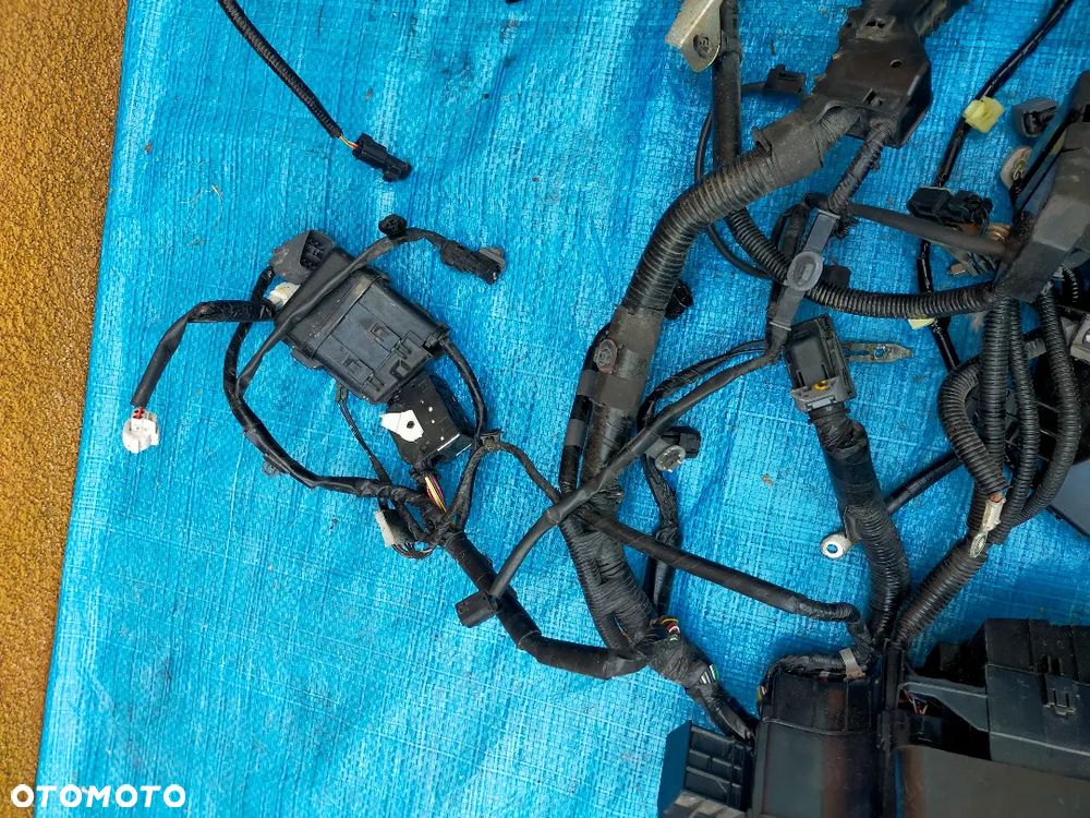 Mazda CX-5 CX5 2.0 BENZYNA PE01 Instalacja Wiązka Silnika Skrzynka Komory 2012-2015 - 6