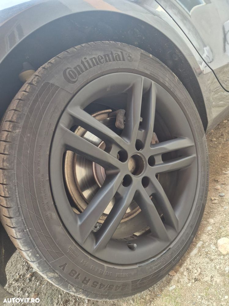 Audi A4 Limuzina - 2
