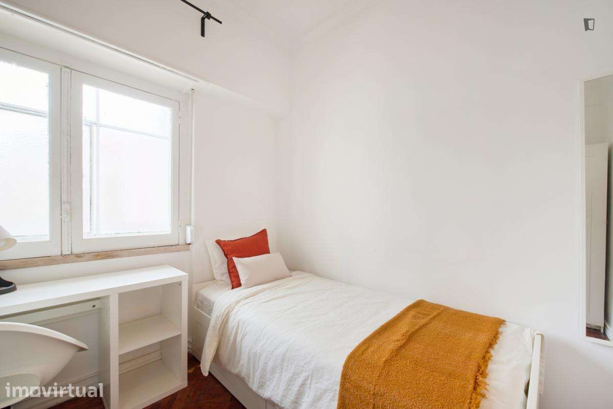 Quarto - localizado em Entrecampos Lisbon - Grande imagem: 3/29