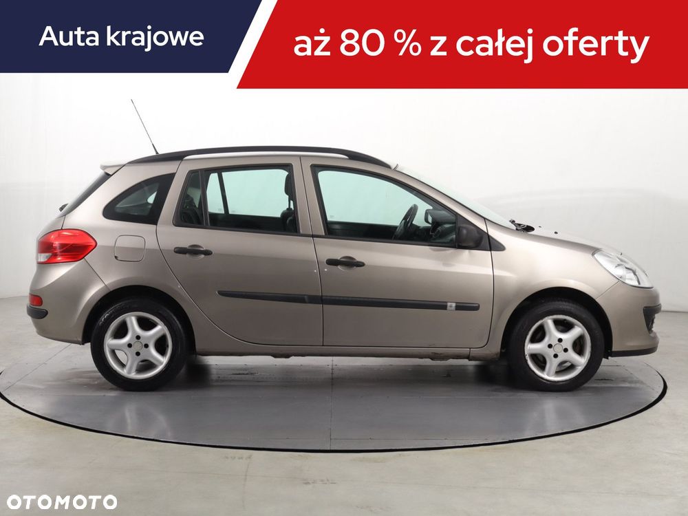 Renault Clio - 8