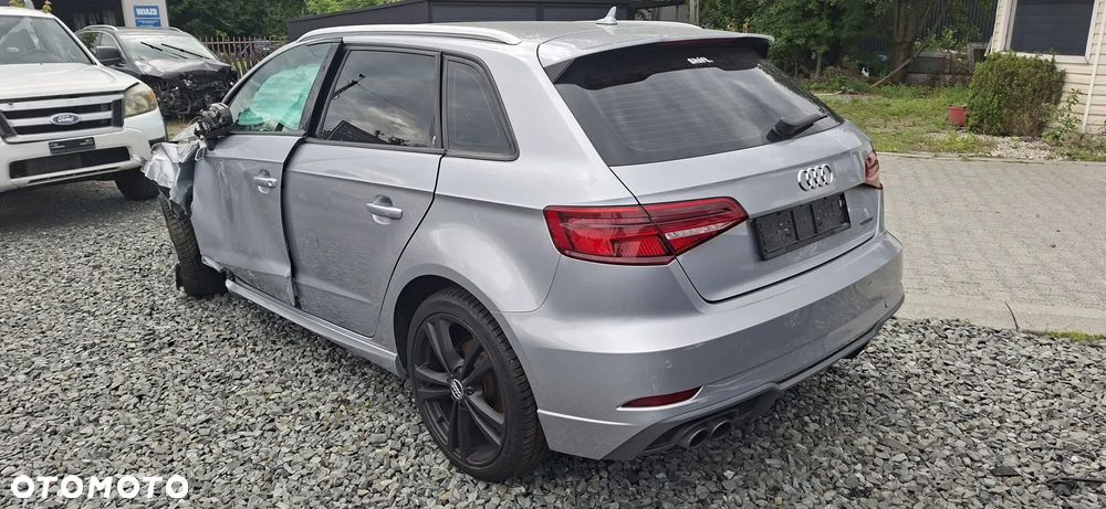 Audi A3 Sportback 40 TFSI quattro S tronic sport - 3