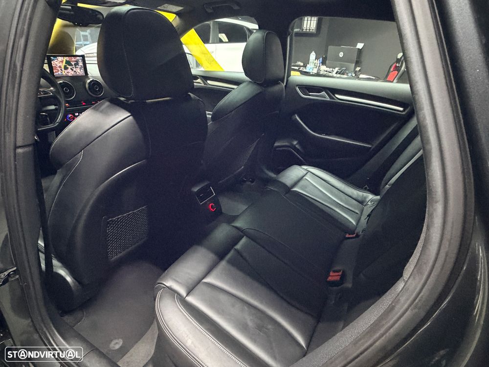 Audi A3 Sportback 2.0 TDI S-line - 25