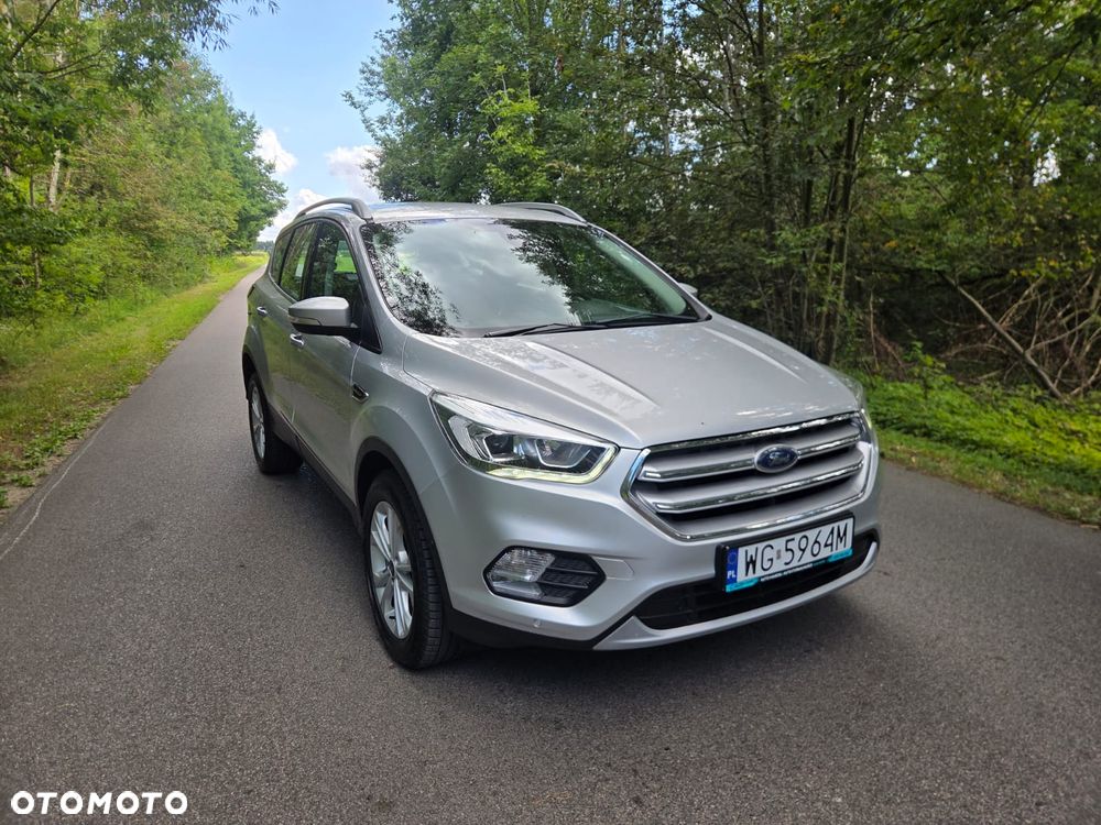 Ford Kuga 1.5 EcoBoost 2x4 Business Edition - 1