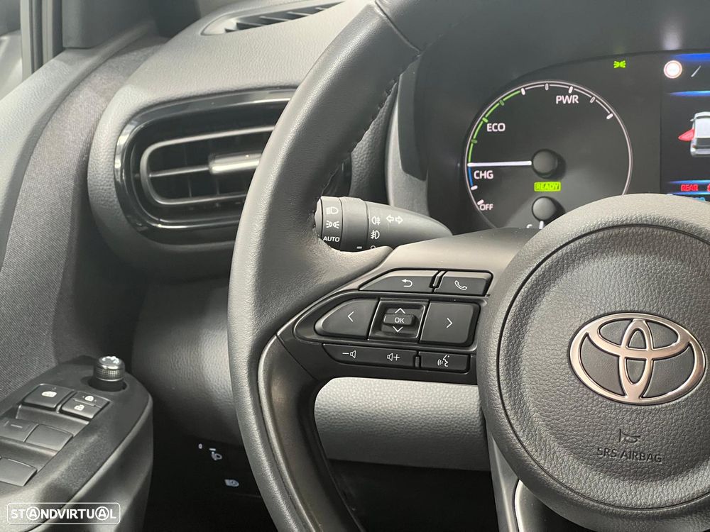 Toyota Yaris 1.5 HDF Comfort Plus - 11