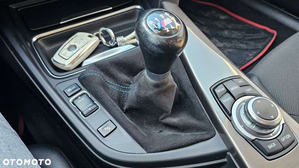 BMW Seria 3 318d Blue Performance Modern Line - 24